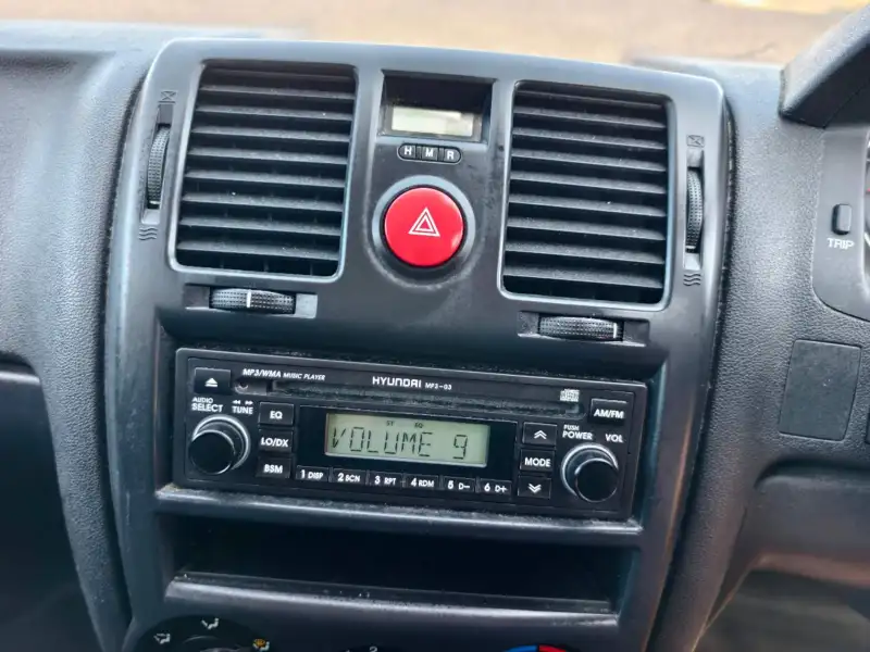 2005 HYUNDAI GETZ , 4doors, low kilometers, $ 3999 Cheap reliable 1st car.
