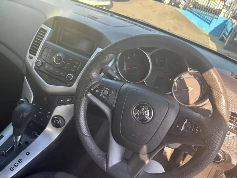2010 HOLDEN CRUZE CD, auto, low kilometers, $ 3999