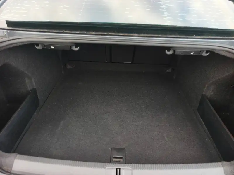 2014 VOLKSWAGEN PASSAT 130 TDI HIGHLINE, Top of the range, well maintained, $ 9999 On special.