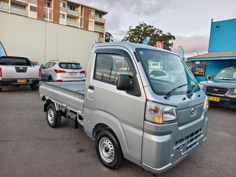2024 DAIHATSU Hi-Jet, Brand new, 4WD, $ 26999 Come have a look!