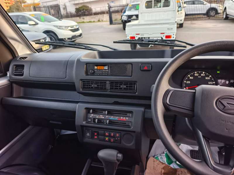 2024 DAIHATSU Hi-Jet, Brand new, 4WD, $ 26999 Come have a look!