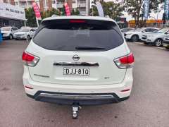 2016 NISSAN PATHFINDER ST , 7seats, only 91404km, well maintained, $ 17999