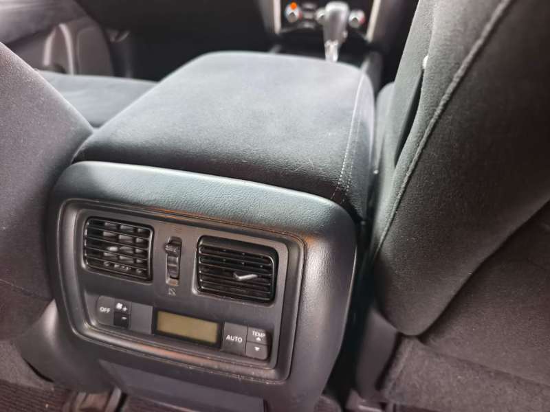 2016 NISSAN PATHFINDER ST , 7seats, only 91404km, well maintained, $ 17999