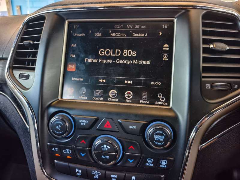 2015 JEEP GRAND CHEROKEE SUMMIT (4x4), Well maintained, $ 16999 Great value.