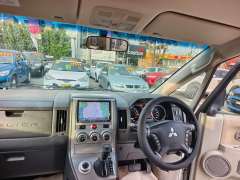 2010 MITSUBISHI DELICA, 4x4, 8 seats, low kilometers, $ 18999 Well maintained.