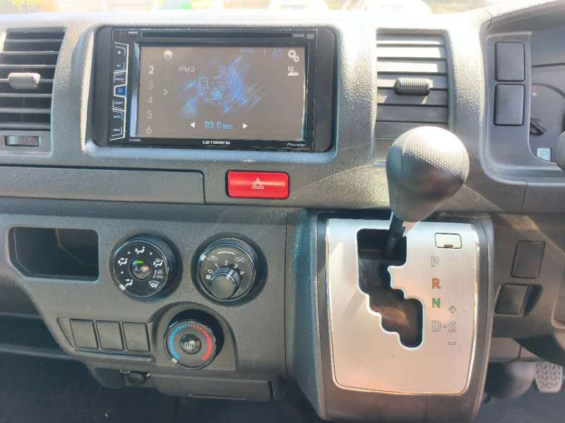 2017 TOYOTA Hiace, auto, 61035km only, $ 28999 Ready for work.