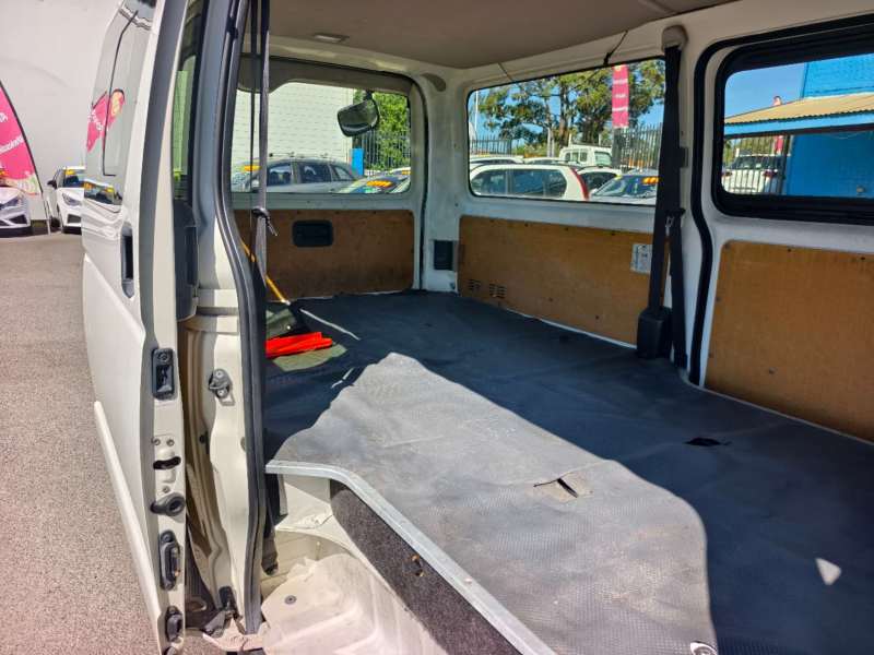 2017 TOYOTA Hiace, auto, 61035km only, $ 28999 Ready for work.
