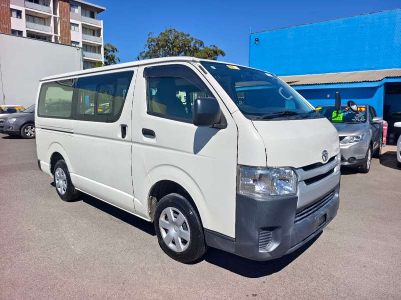 2017 TOYOTA Hiace, auto, 61035km only, $ 28999 Ready for work.