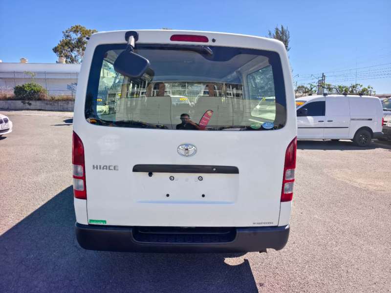 2017 TOYOTA Hiace, auto, 61035km only, $ 28999 Ready for work.