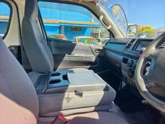 2017 TOYOTA Hiace, auto, 61035km only, $ 28999 Ready for work.