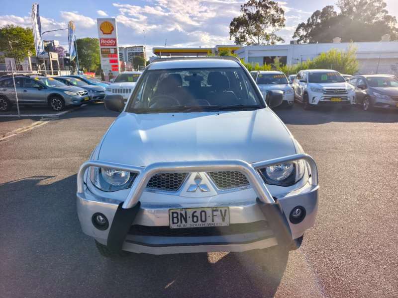 2012 MITSUBISHI TRITON GL-R (4x4), well maintained, $ 9999 Ready for work.