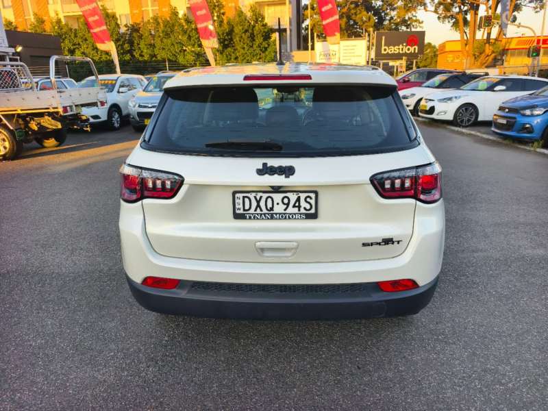 2018 JEEP COMPASS SPORT , auto, 98691km, well maintained, $ 15999