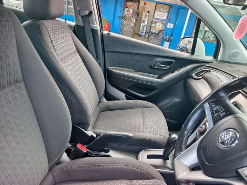 2018 HOLDEN TRAX LS, auto, well maintained, low kilometers, $ 11999