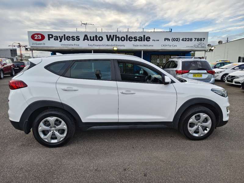 2019 HYUNDAI TUCSON GO CRDi (AWD), well maintained, $ 15999 Great car.