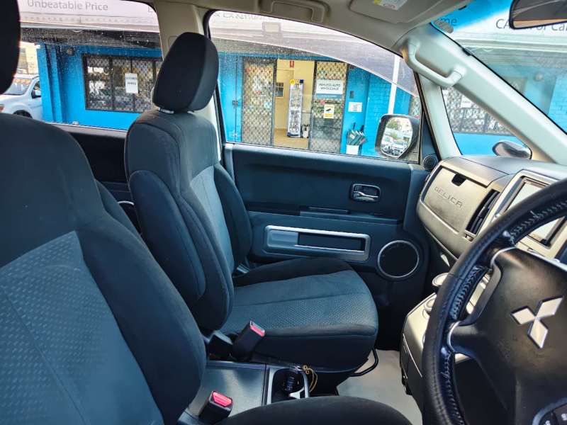 2010 MITSUBISHI DELICA, 4x4, 7 seats, low kilometers, $ 18999 Well maintained.