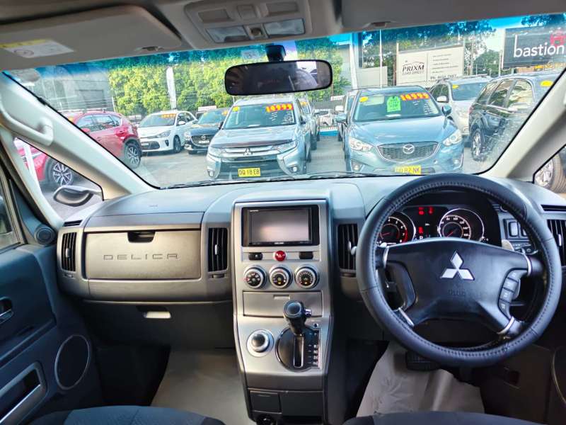 2010 MITSUBISHI DELICA, 4x4, 7 seats, low kilometers, $ 16999 Well maintained.