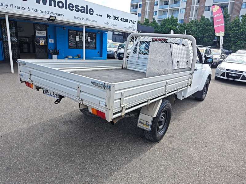 2016 ISUZU D-MAX SX HI-RIDE , auto, low kilometers, $ 21999 Ready for work.