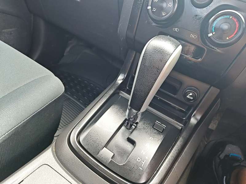 2016 ISUZU D-MAX SX HI-RIDE , auto, low kilometers, $ 21999 Ready for work.