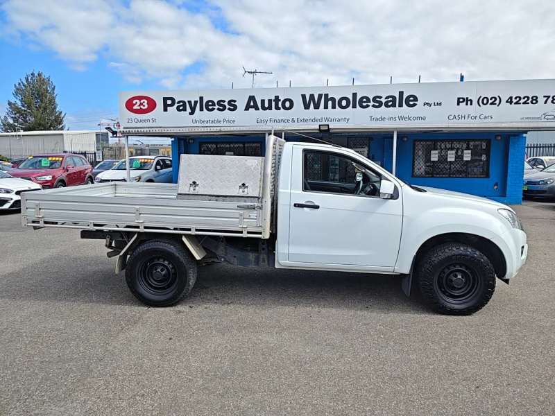 2016 ISUZU D-MAX SX HI-RIDE , auto, low kilometers, $ 21999 Ready for work.