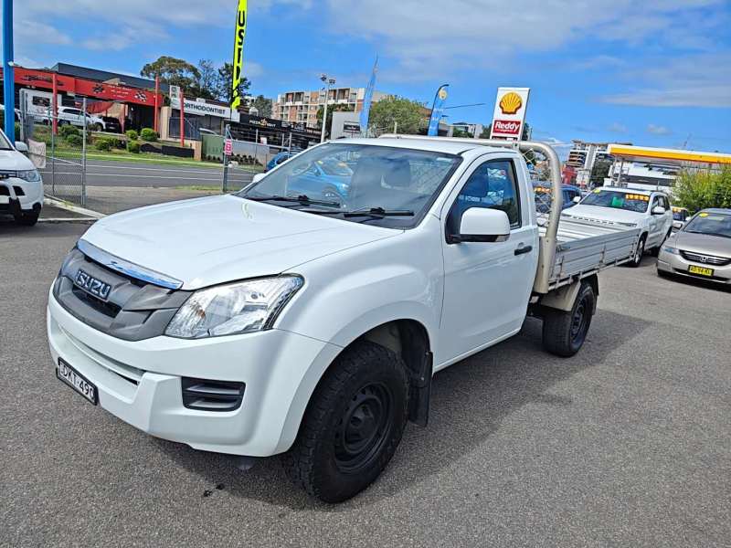 2016 ISUZU D-MAX SX HI-RIDE , auto, low kilometers, $ 21999 Ready for work.