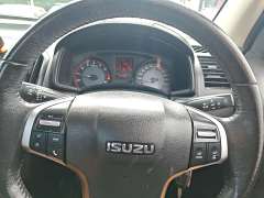 2016 ISUZU D-MAX SX HI-RIDE , auto, low kilometers, $ 21999 Ready for work.