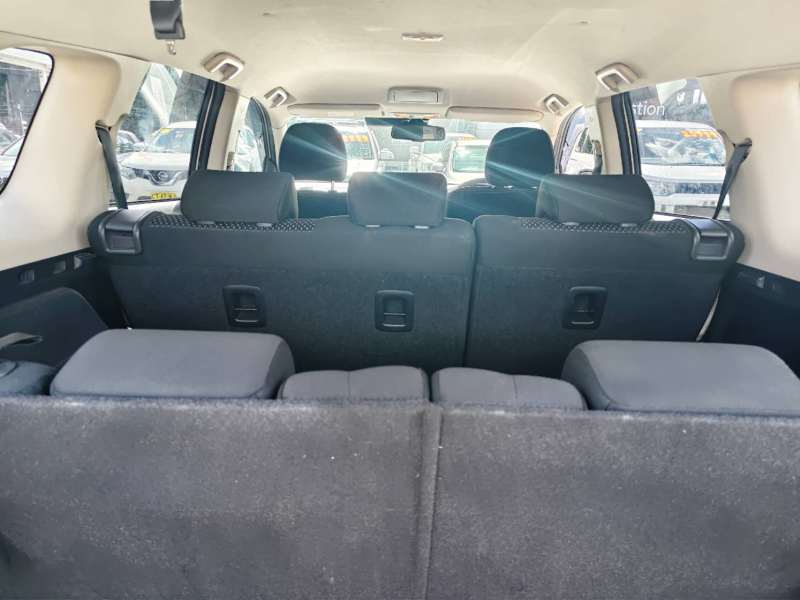 2016 MITSUBISHI OUTLANDER LS (4x4), 7seats, only 99921km, well maintained, $ 18999 Great family suv.