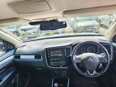 2016 MITSUBISHI OUTLANDER LS (4x4), 7seats, only 99921km, well maintained, $ 18999 Great family suv.