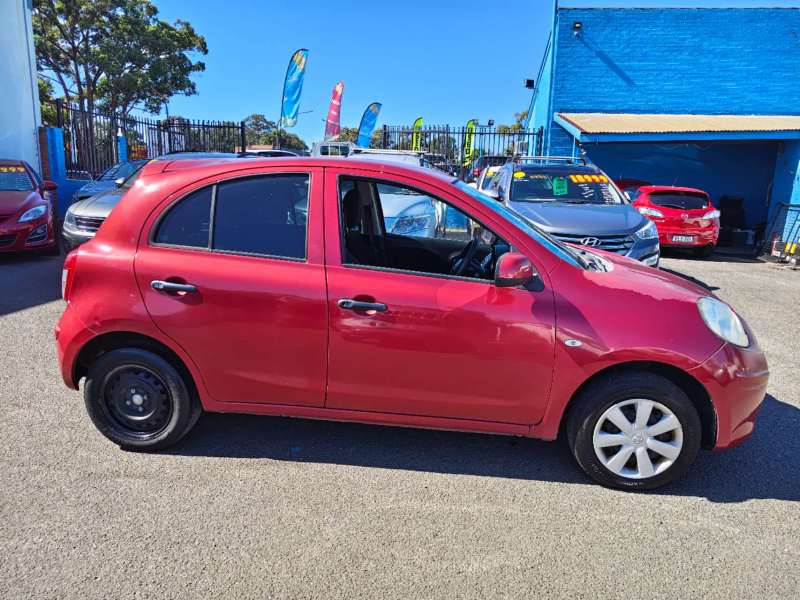 2013 NISSAN MICRA ST, auto, low kilometers, $ 2999 Cheap runaround.