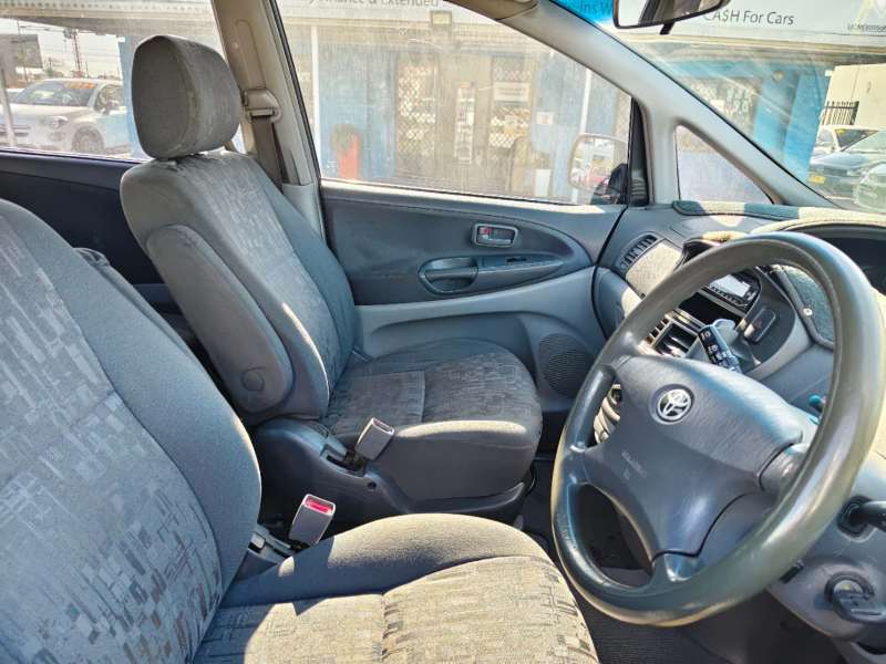 2001 TOYOTA TARAGO GLX, 8seats, drives great , $ 3999 Great people mover.