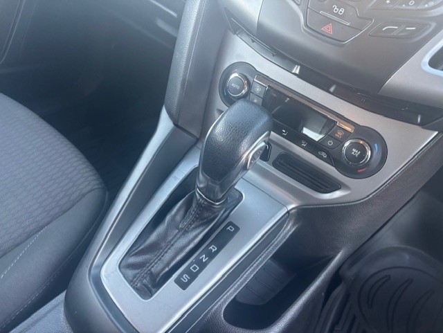 2015 focus trend, auto, low kilometers, well maintained, $7999