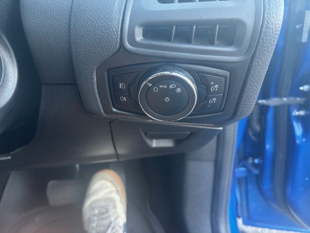 2015 focus trend, auto, low kilometers, well maintained, $7999