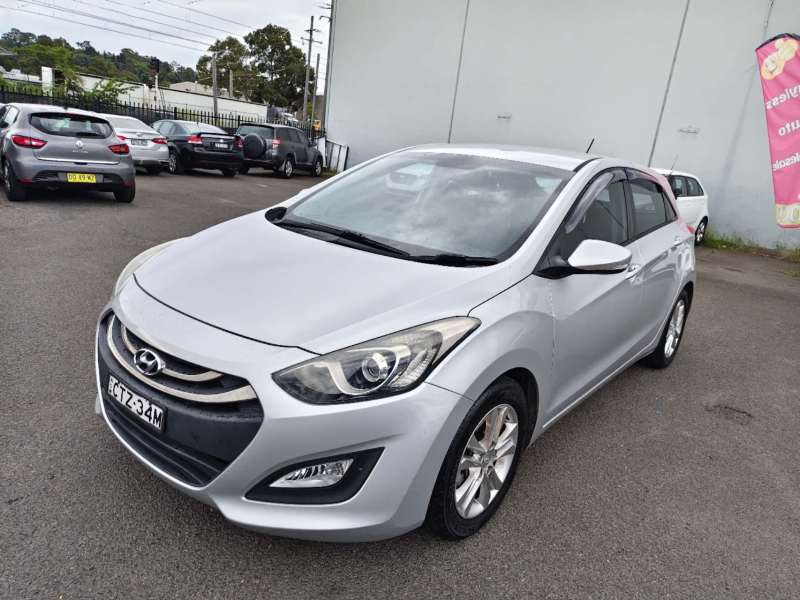 2014 HYUNDAI i30 TROPHY, manual, low kilometers, well maintained, $ 7999 Great 1st car.