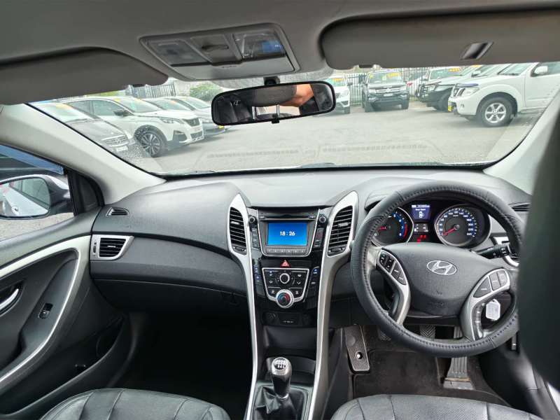 2014 HYUNDAI i30 TROPHY, manual, low kilometers, well maintained, $ 7999 Great 1st car.