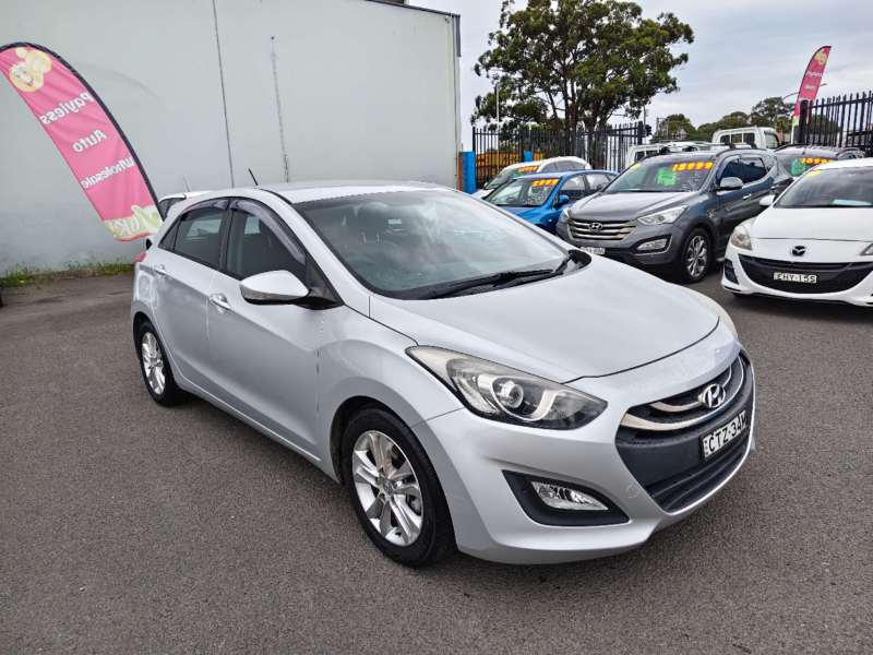 2014 HYUNDAI i30 TROPHY, manual, low kilometers, well maintained, $ 7999 Great 1st car.
