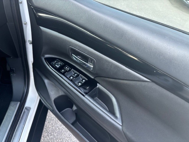 2015 MITSUBISHI OUTLANDER LS (4x4) Auto, Well maintained, On Sale for $10999