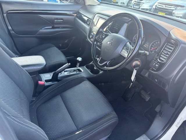 2015 MITSUBISHI OUTLANDER LS (4x4) Auto, Well maintained, On Sale for $10999