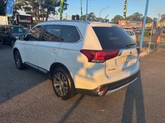 2015 MITSUBISHI OUTLANDER LS (4x4) Auto, Well maintained, On Sale for $10999