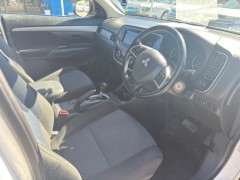 2014 MITSUBISHI OUTLANDER LS Automatic, 144895kms Well maintained for only $11999