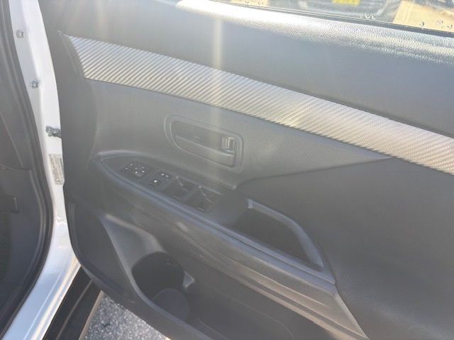 2014 MITSUBISHI OUTLANDER LS Automatic, 144895kms Well maintained for only $11999