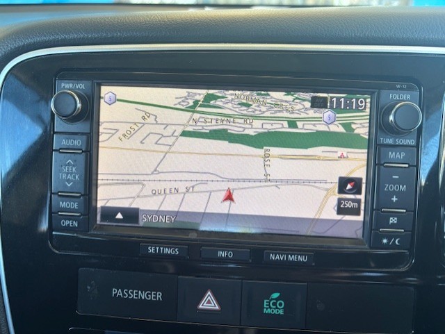 2014 MITSUBISHI OUTLANDER LS Automatic, 144895kms Well maintained for only $11999