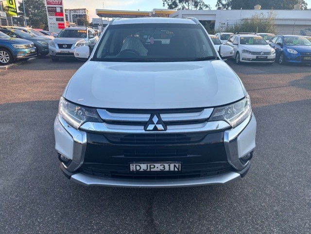 2015 MITSUBISHI OUTLANDER LS (4x4) Auto, Well maintained, On Sale for $10999