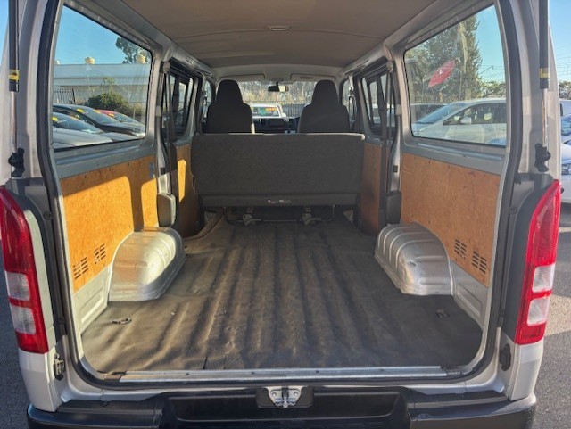 2019 TOYOTA HIACE DX auto, 81860kms only, $ 30999 Ready for work