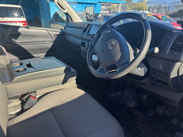 2019 TOYOTA HIACE DX auto, 81860kms only, $ 30999 Ready for work