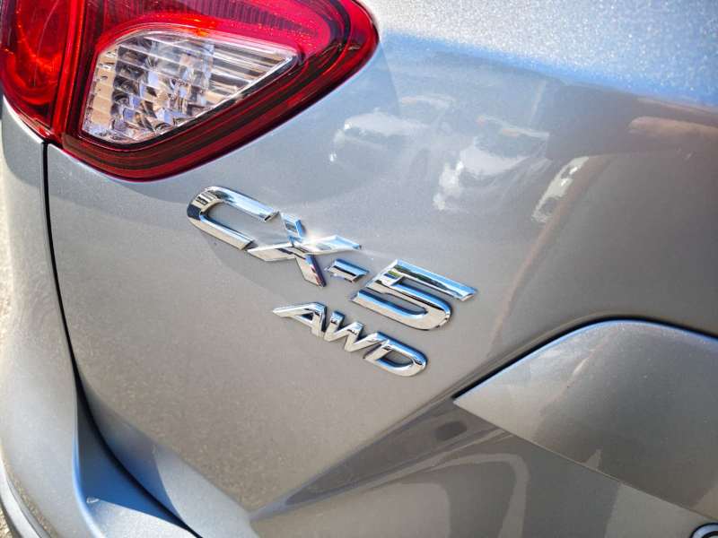 2013 MAZDA CX-5 MAXX SPORT (4x4), well maintained, $9999 Great city suv.