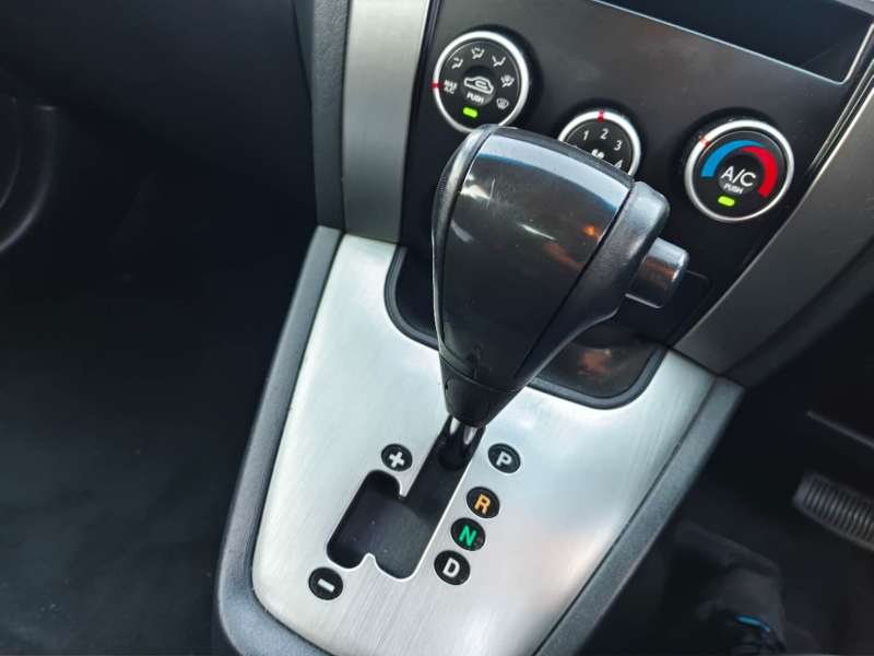 2009 HYUNDAI TUCSON CITY SX, auto, $ 5999 Great 1st car.