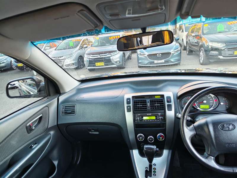 2009 HYUNDAI TUCSON CITY SX, auto, $ 5999 Great 1st car.