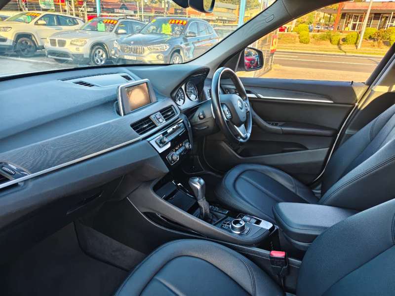 2017 BMW X1 sDRIVE 20i, Full Bmw service history, $ 13999 Great great car.