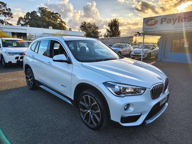 2017 BMW X1 sDRIVE 20i, Full Bmw service history, $ 13999 Great great car.