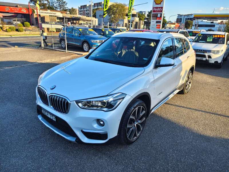 2017 BMW X1 sDRIVE 20i, Full Bmw service history, $ 13999 Great great car.