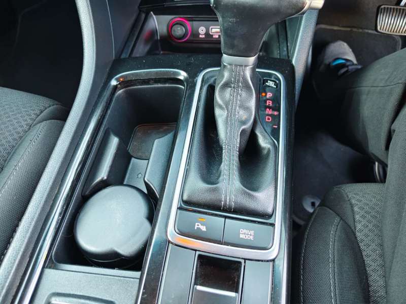 2018 KIA OPTIMA Si, auto, low kilometers, well maintained, $ 17999 Great car.
